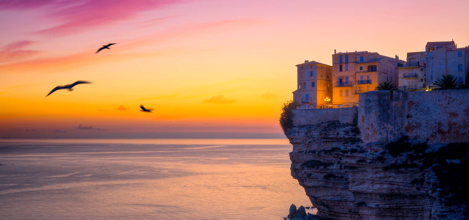 Camping kevano alentours bonifacio coucher de soleil