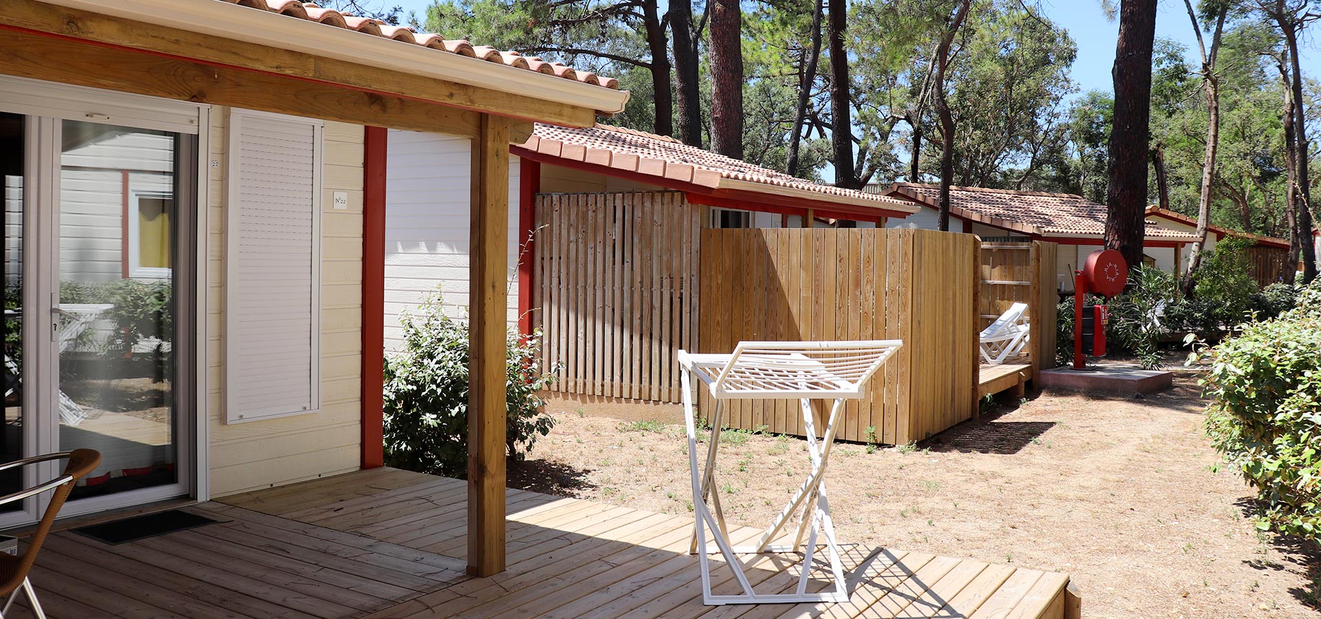Camping san damiano bungalow detente disposition terrasse ria