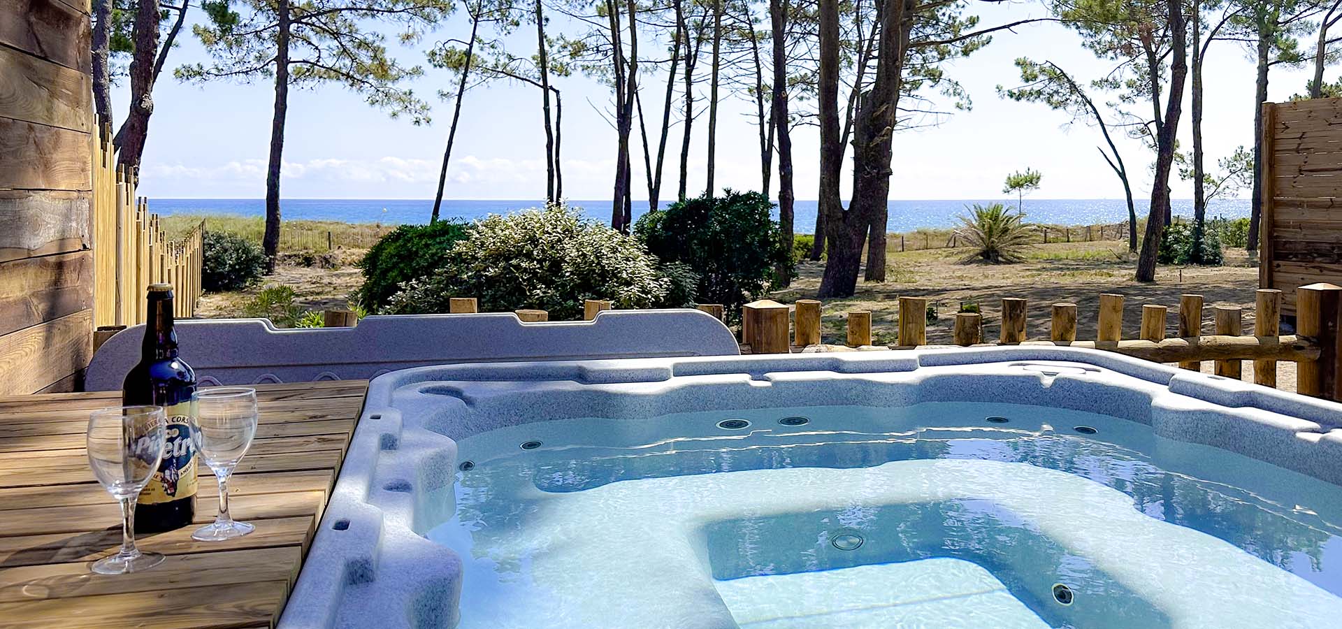 Camping san damiano bungalow Ultra lusso spa vue mer
