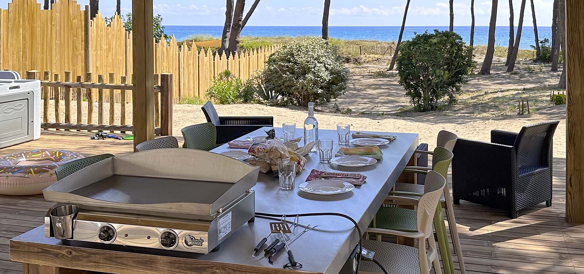 Camping san damiano bungalow Ultra lusso table plancha vue mer