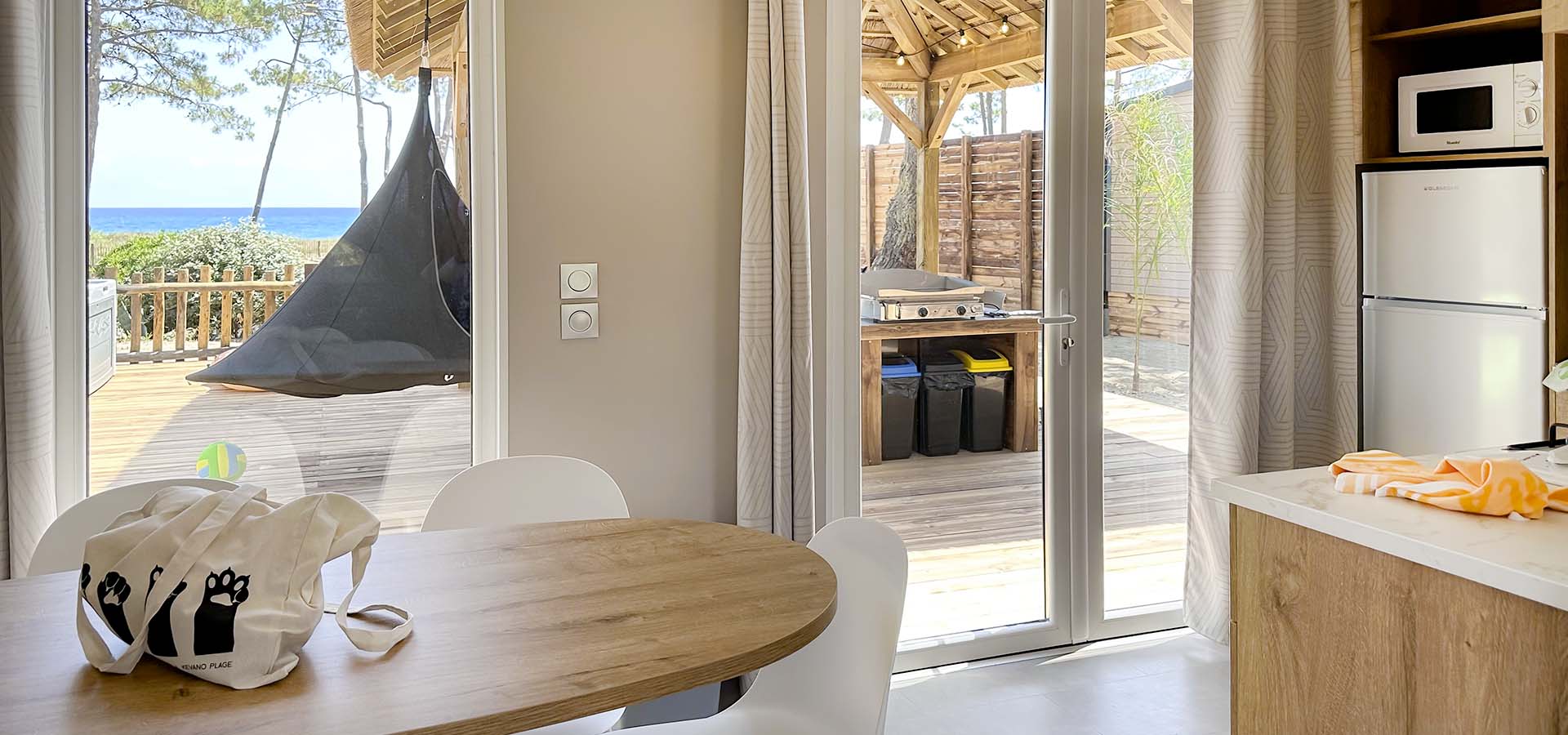 Camping san damiano bungalow Ultra lusso terrasse mer vue salon plancha