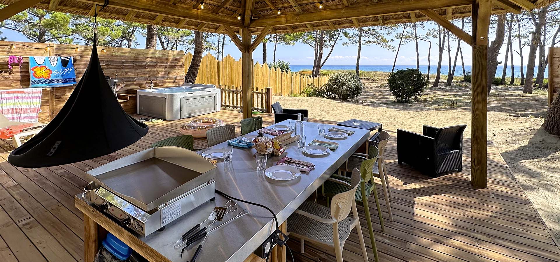 Camping san damiano bungalow Ultra lusso vue ensemble terrasse vue mer