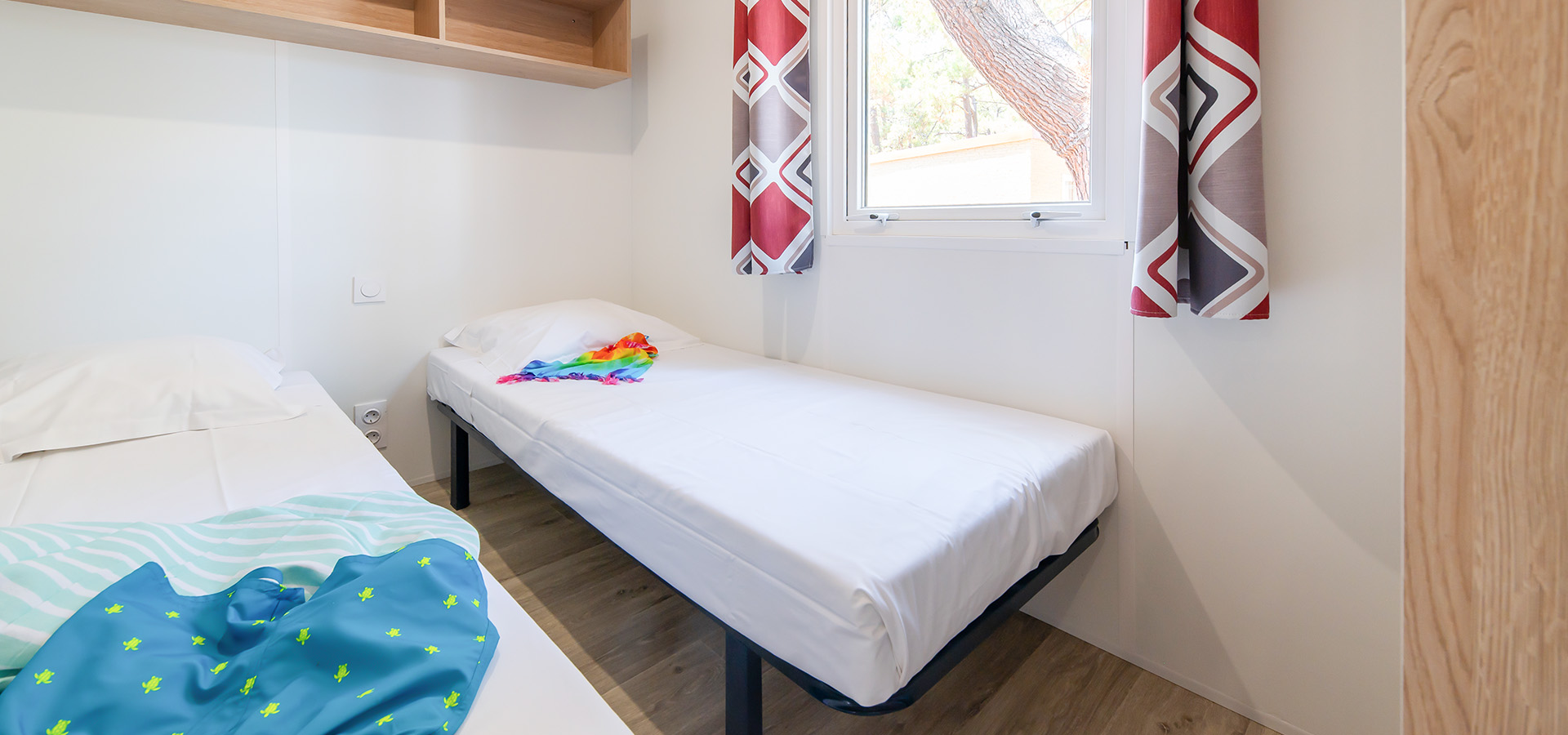 Camping san damiano bungalow pianosa chambre enfant