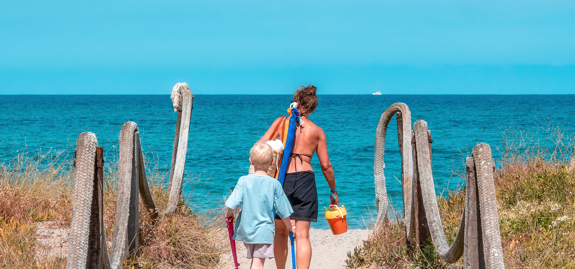 Camping san damiano plage accès avec mere et son fils